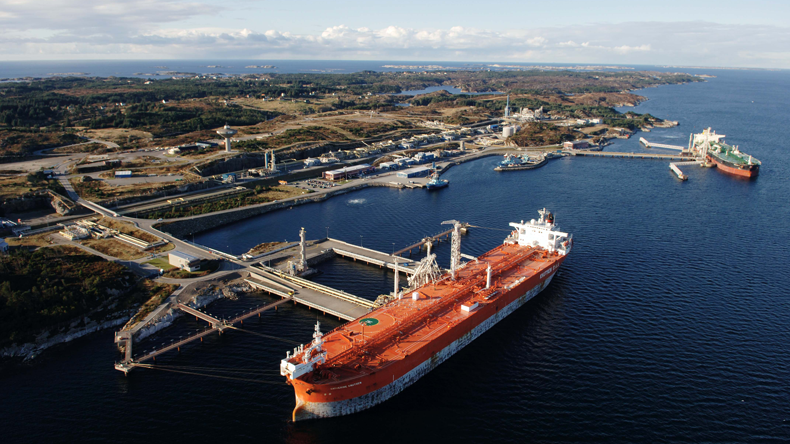 Dock Operations Manual (DOM)
